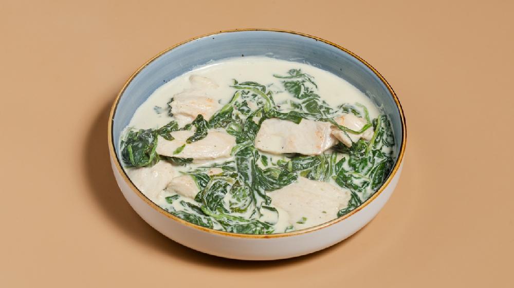 Toyuq filesi ispanaq ilə