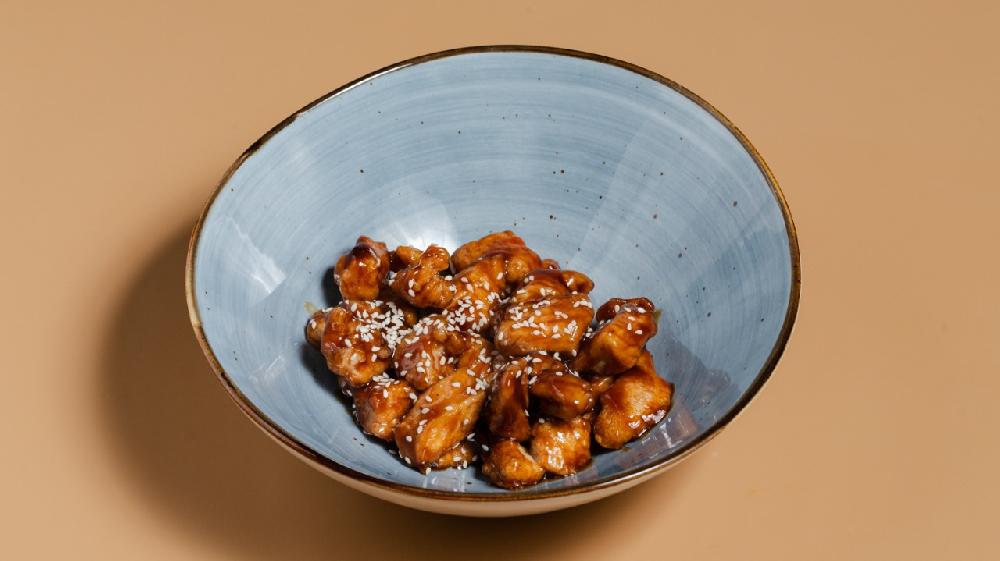Toyuq popkorn  salatı