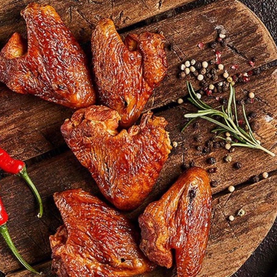 Acılı toyuq qanadları