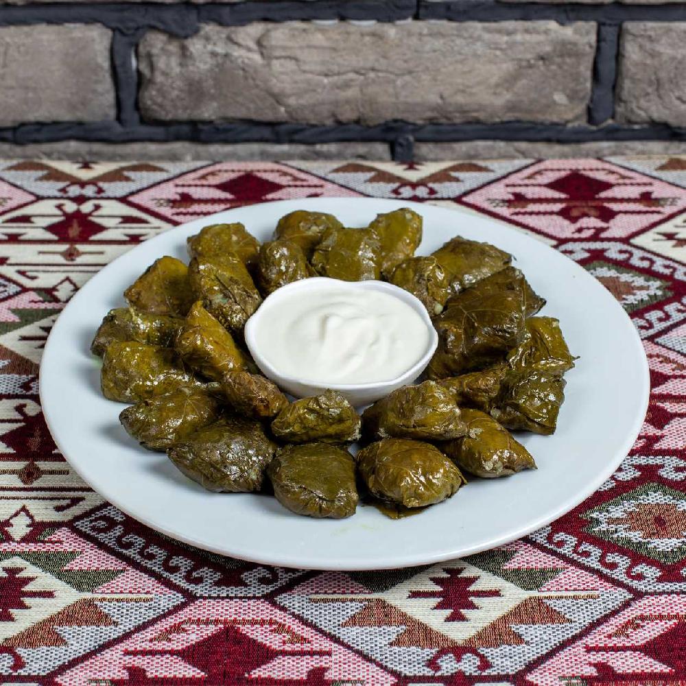 Yarpaq dolması