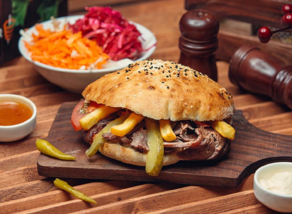 Ət Dabl Burger