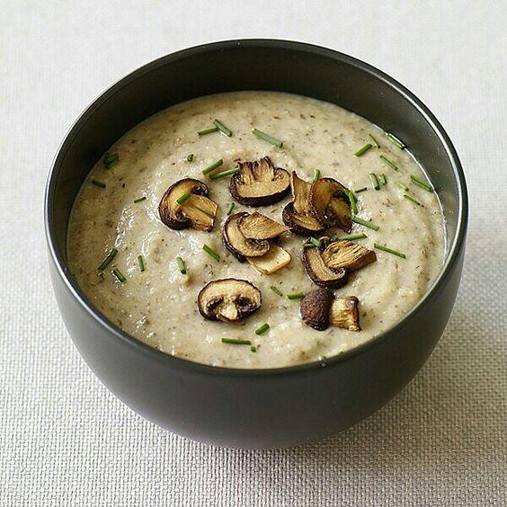 Göbələk Şorbası