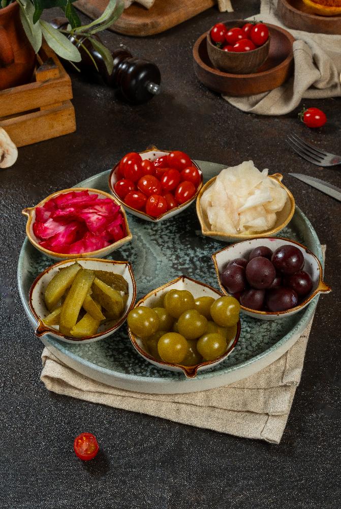 Turşu boşqabı