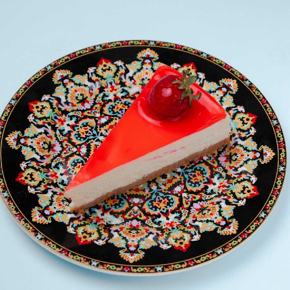 Çiyələkli cheesecake