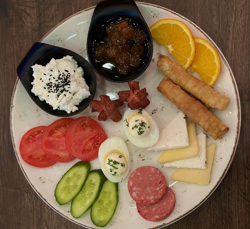 Səhər Yeməyi (1 nəfərlik)