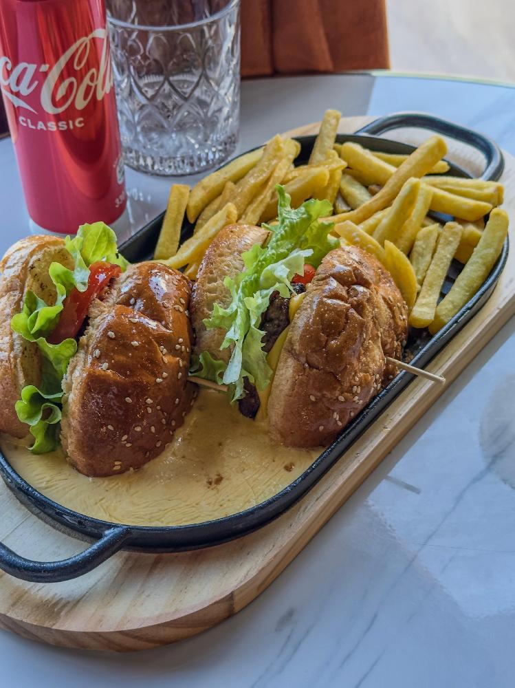 Pendir Sousunda Burger