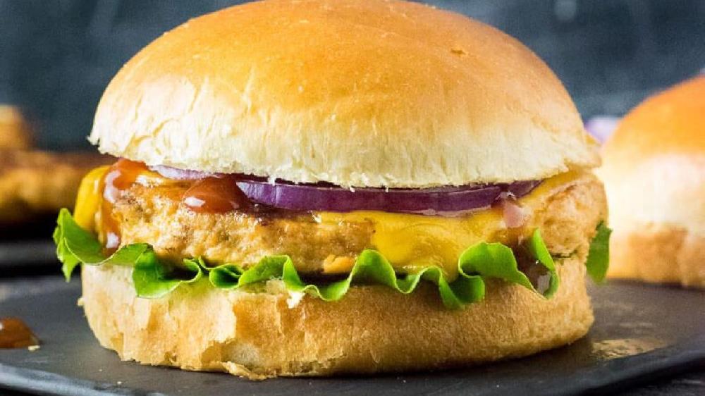 Toyuq burger 