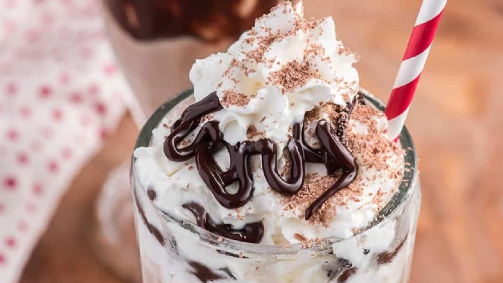 Şokoladlı milk shake 