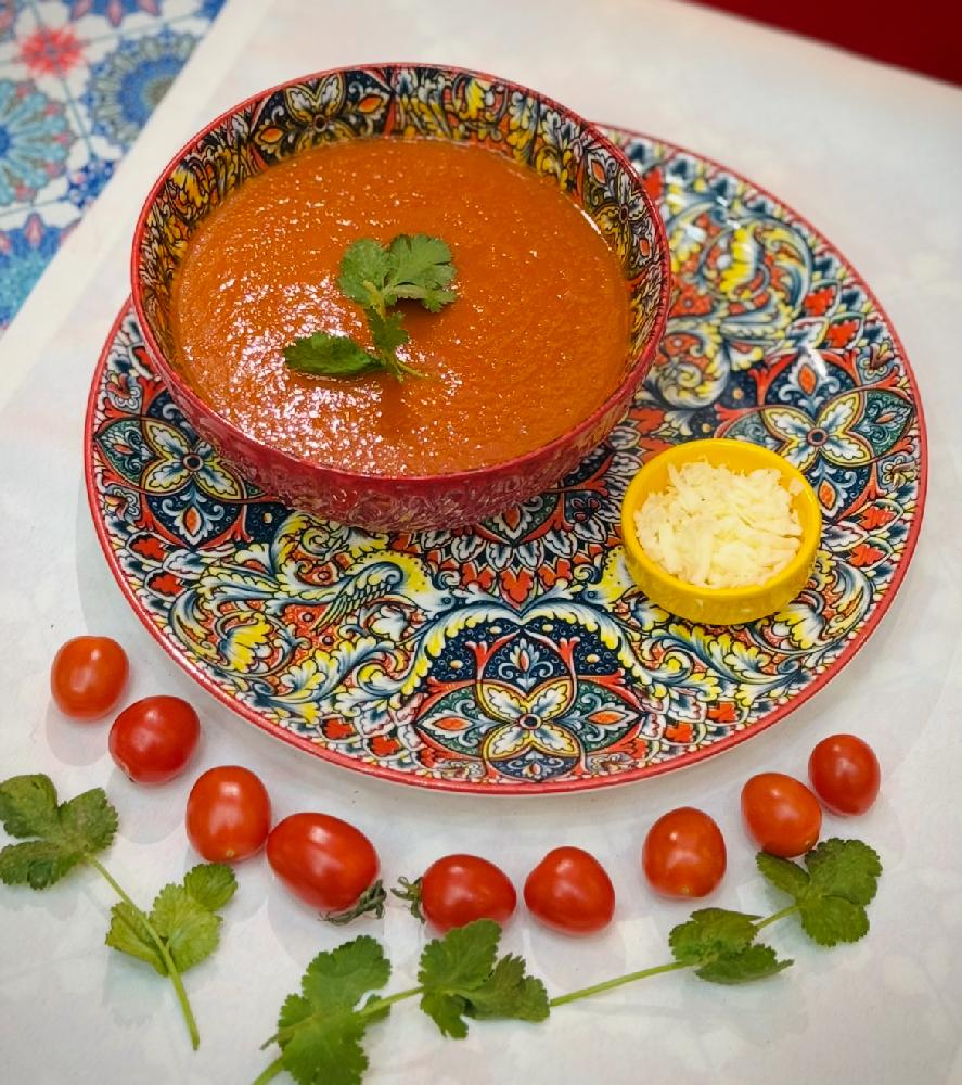 Tomat şorbası