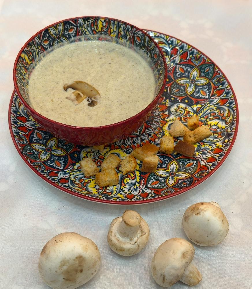 Göbələk şorbası