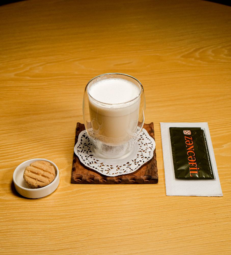 CHAI TEA LATTE