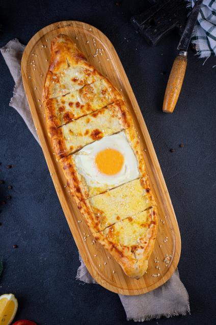 Pide Pendirli və Yumurtalı
