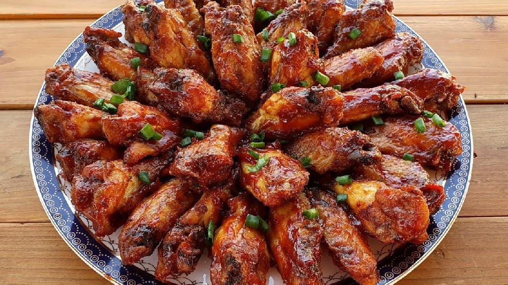 Tavada BBQ soslu toyuq