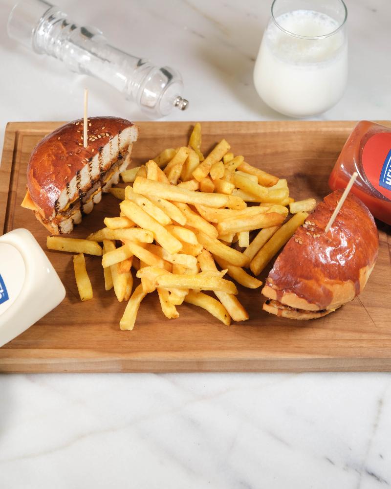 CHEESE BURGER 