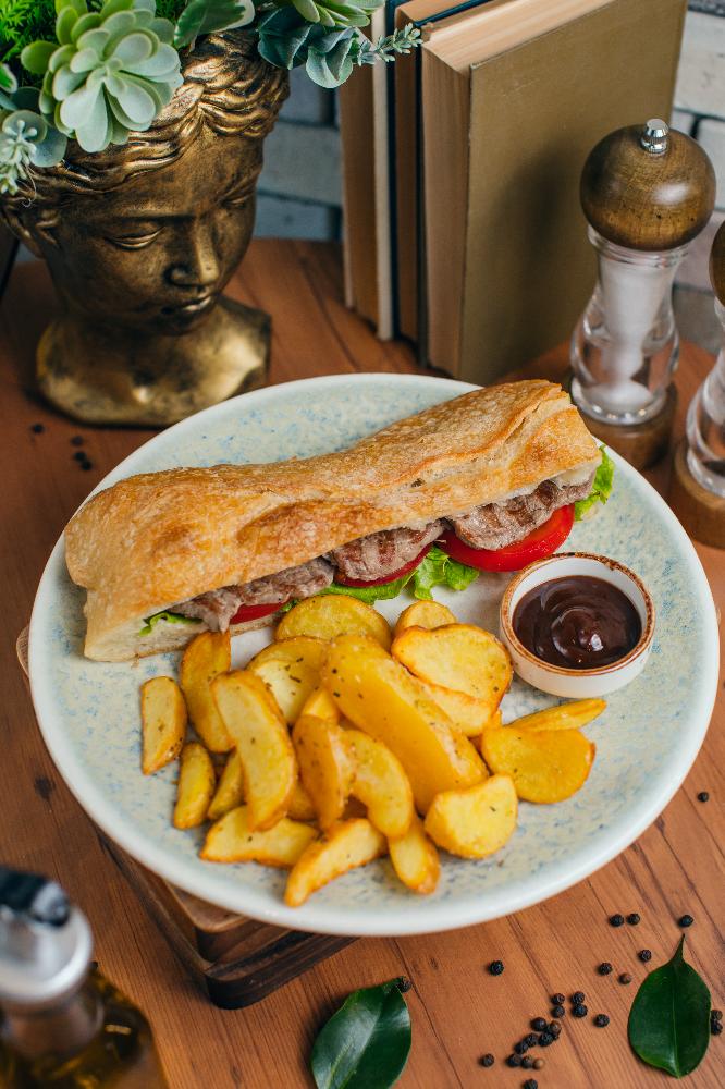 ROAST BEEF SANDWICH