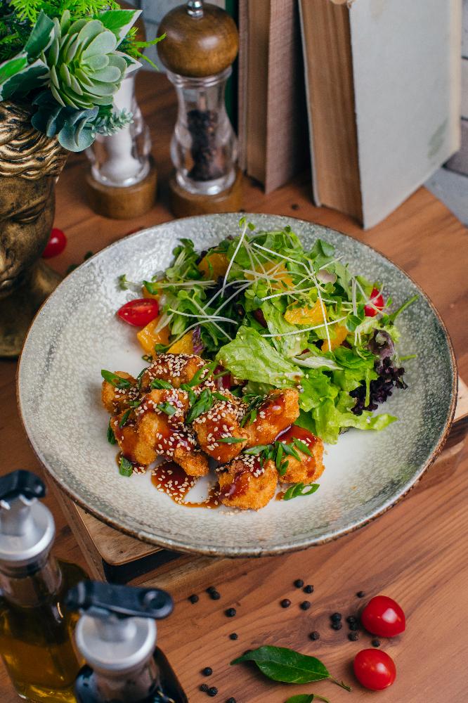 CRISPY CHICKEN SALAD