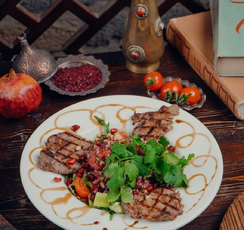 İsti Can Əti Salatı