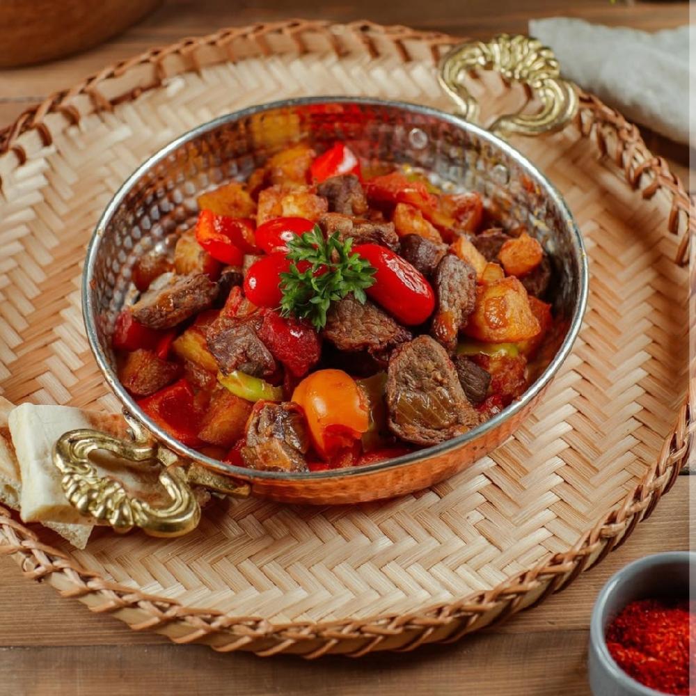 Çoban qovurma quzu əti