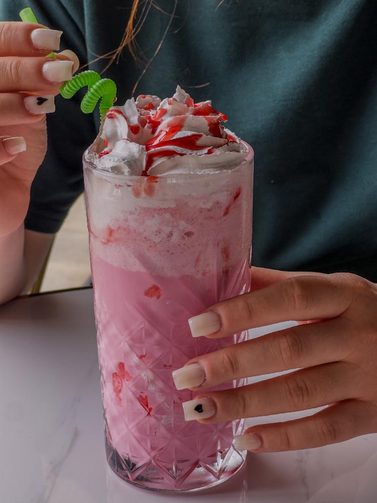 Çiyelekli Milkshake 