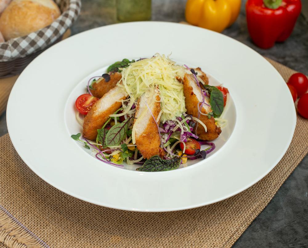 Xırt-Xırt toyuq salatı