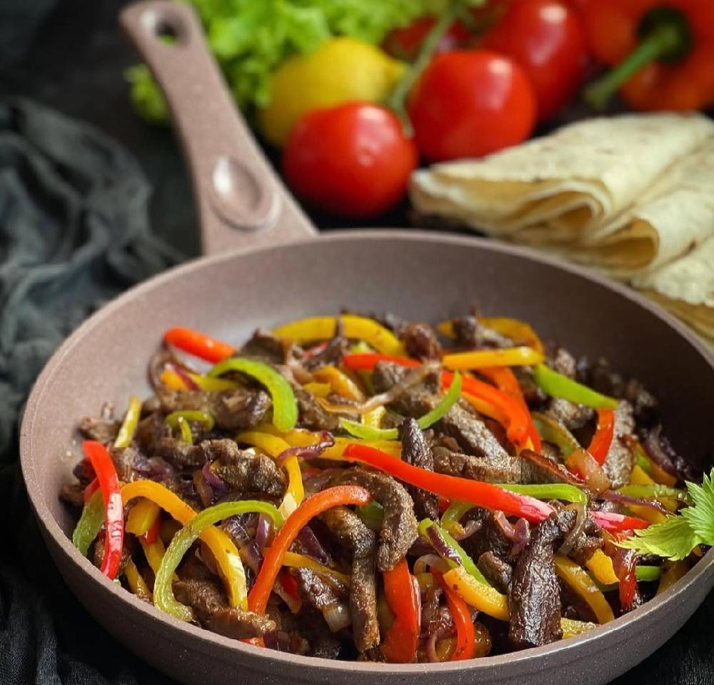 Fajita ət ilə