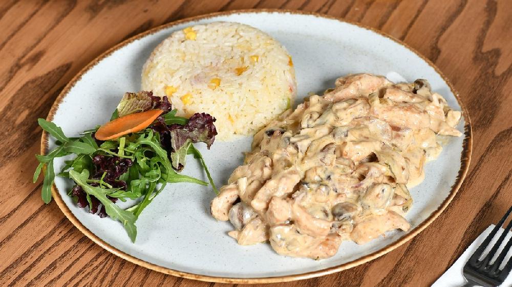 Ət Stroganoff