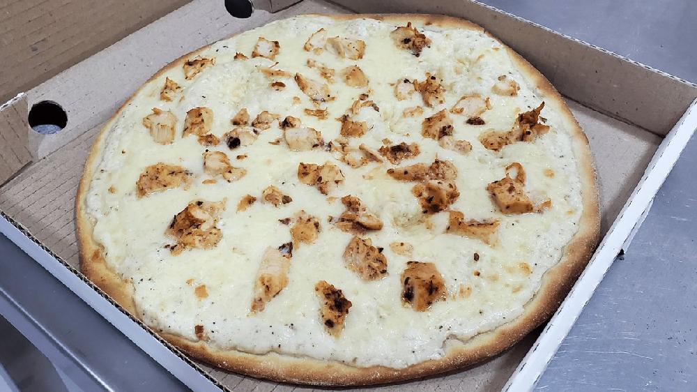 Toyuq alfredo pizza