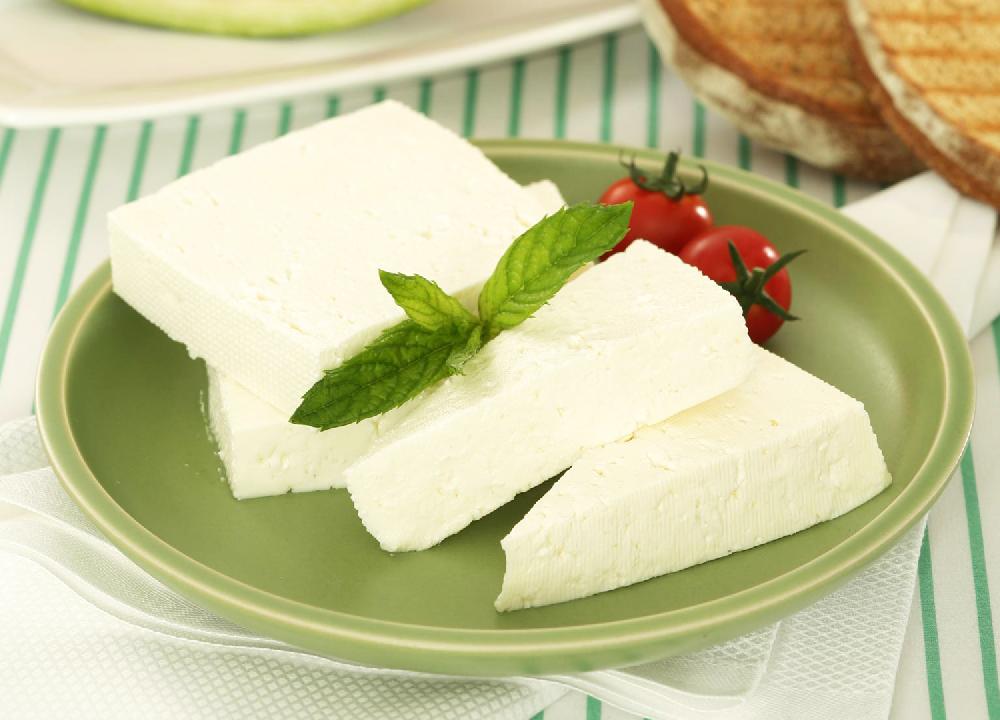 Qaymaqlı pendir