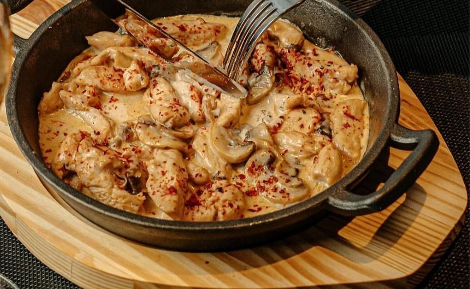 Qaymaqlı Toyuq
