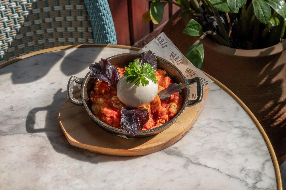 POMİDOR YUMURTA BURRATA PENDİRİ İLƏ