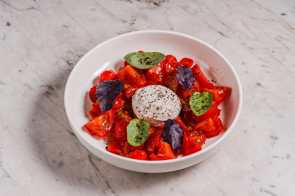 POMİDOR  SALATI KREM-PENDİR İLƏ