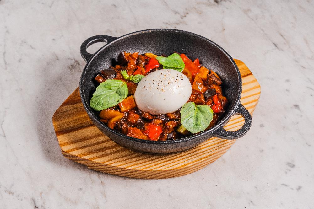 RATATUY – BURRATA PENDİRİ İLƏ