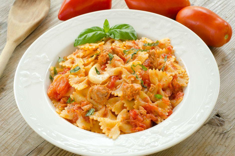 Τοn balıqlı makarna 