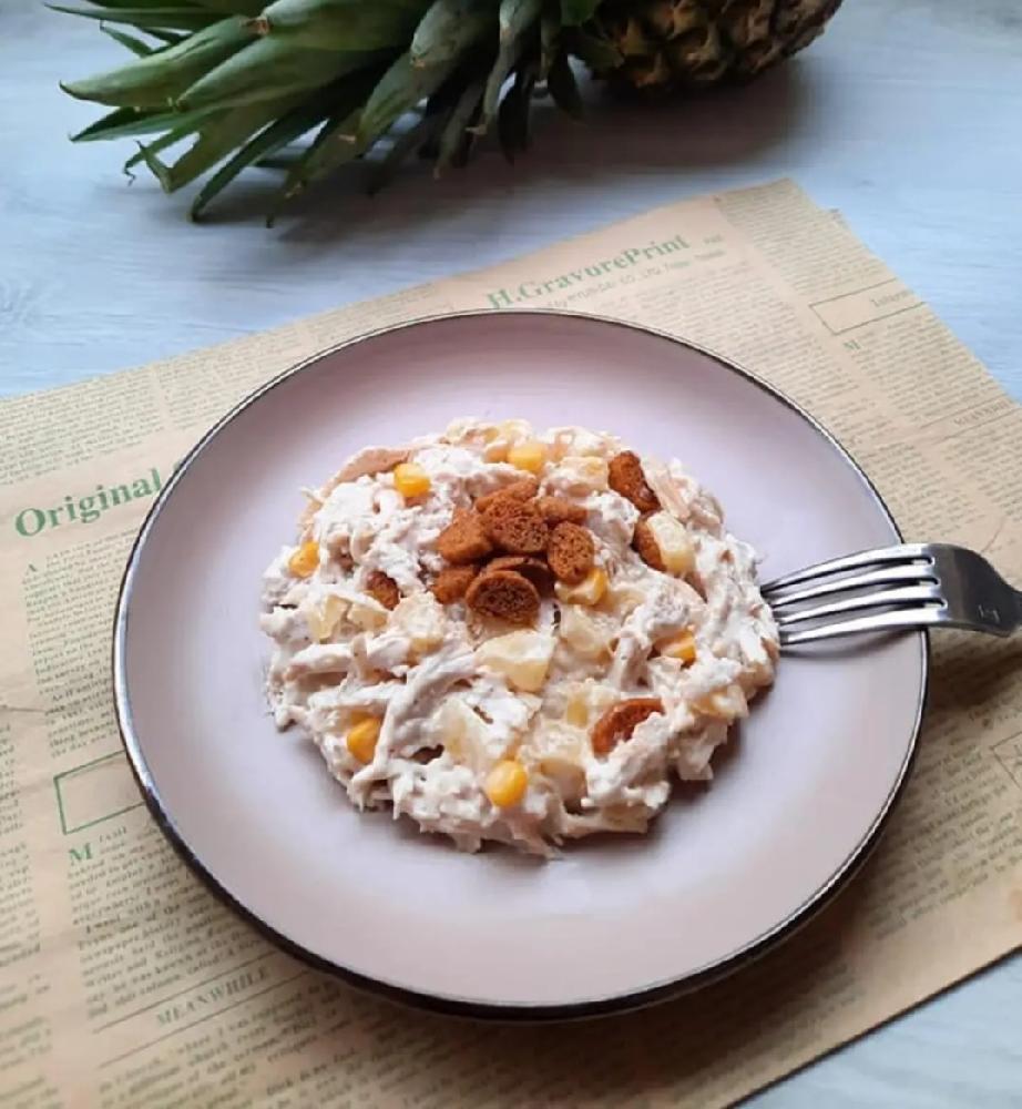 Ananas salatı 