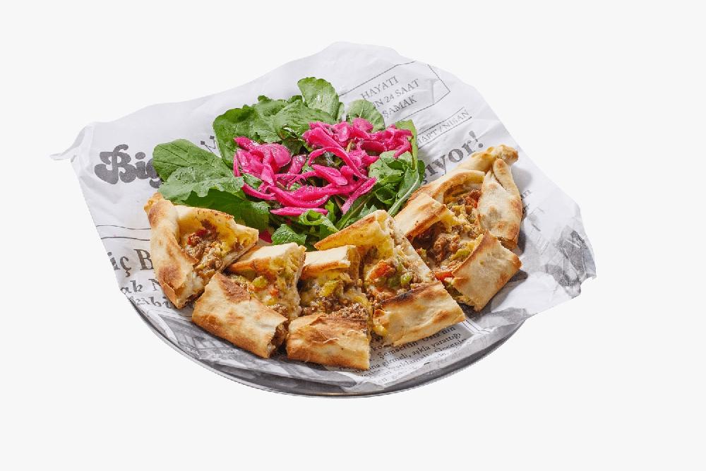 Qiyməli və Yumurtalı Pide