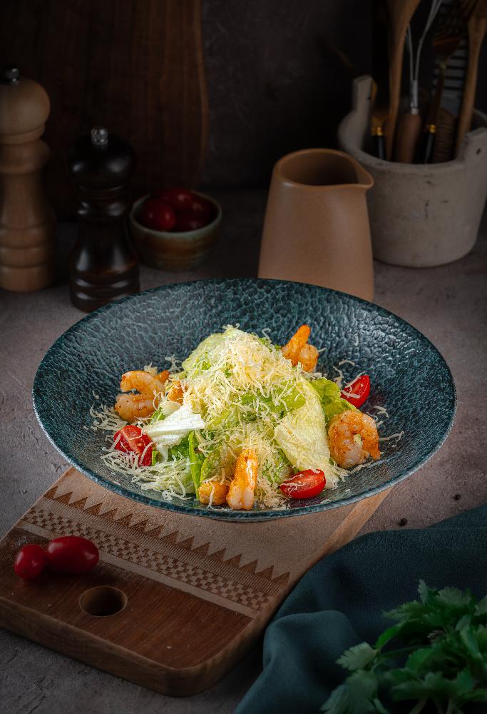 Sezar Krevetkalı Salat