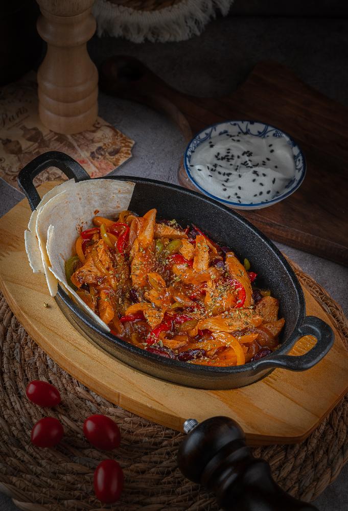 Toyuq Faxitos