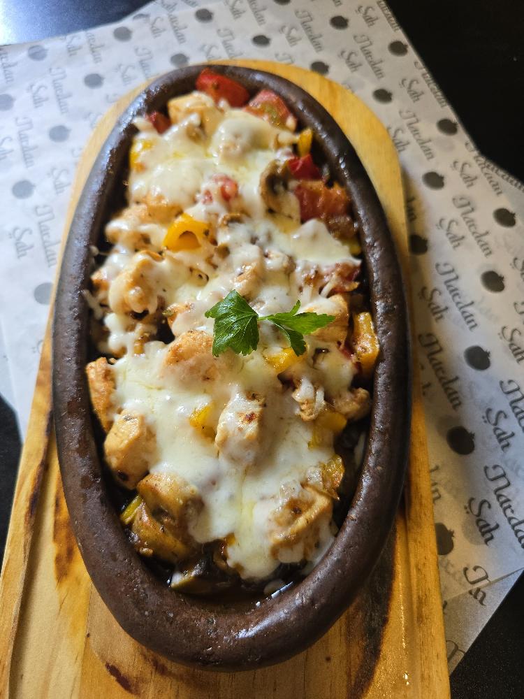 Toyuq qovurma (Pendirli)