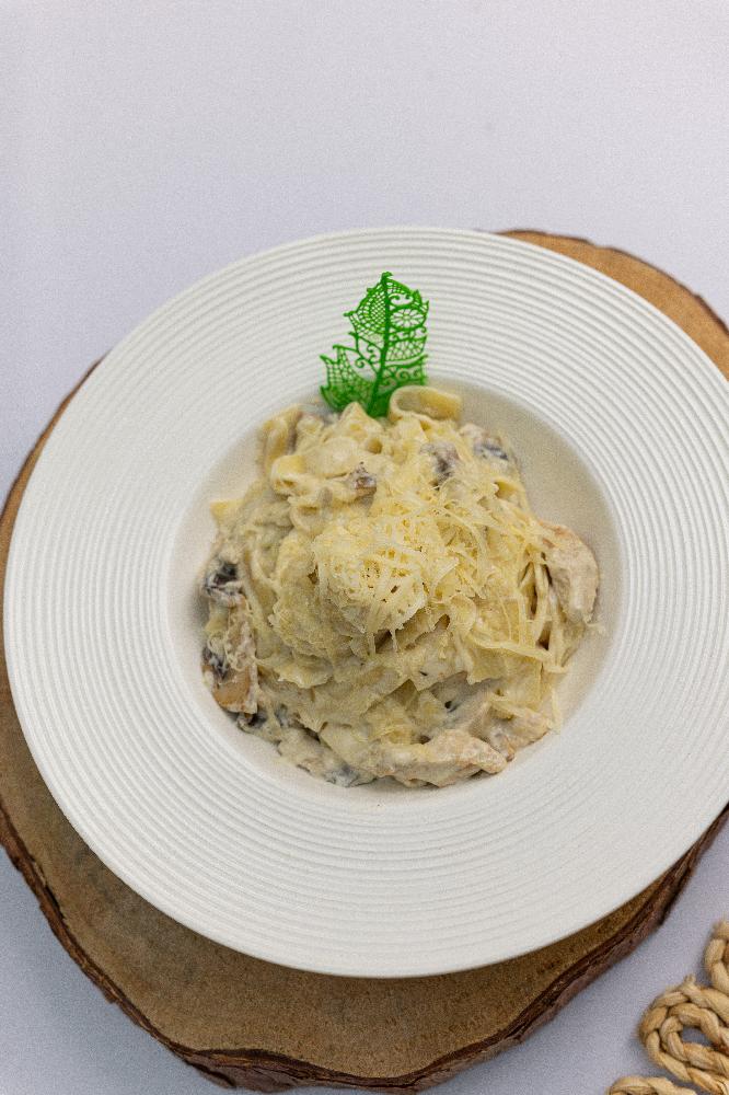 Fettuccine alfredo