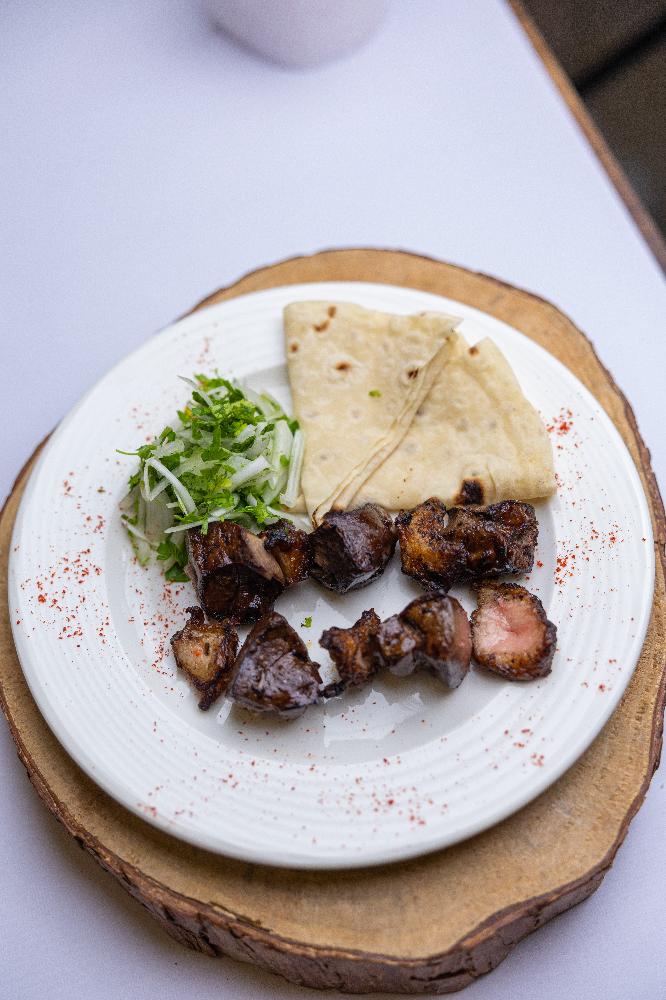 Qarışıq içalat kababı