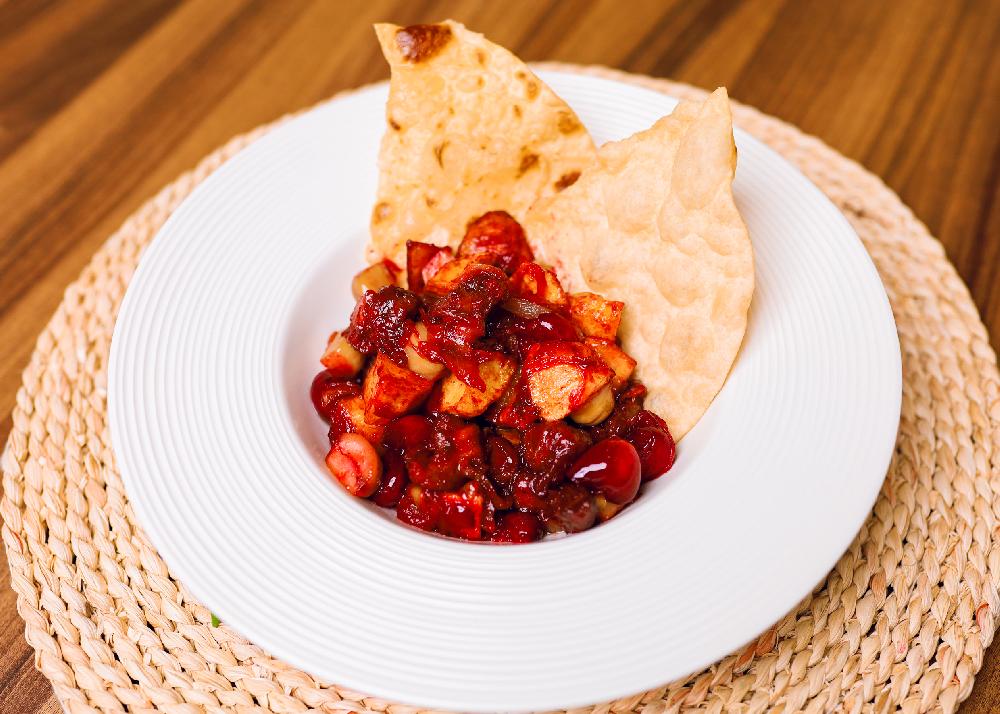 Vişnəli  quzu əti 