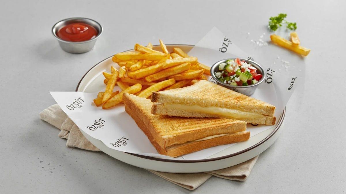 Kaşarlı tost