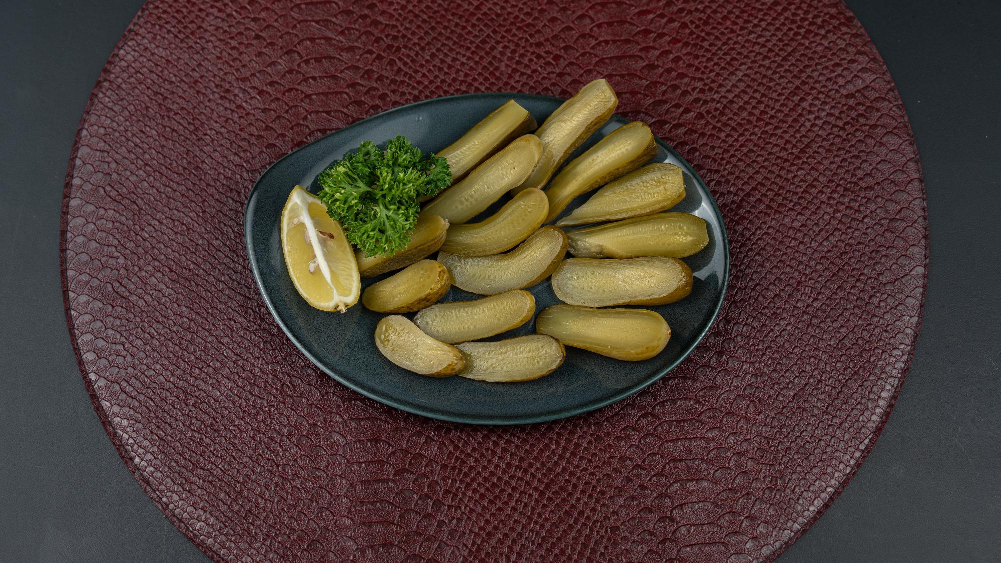 Turşu xiyar az duzlu 