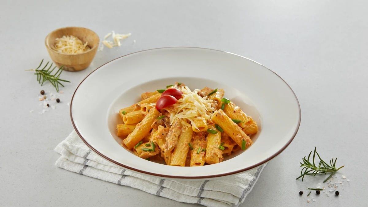 Rigattoni chicken Arabiatta