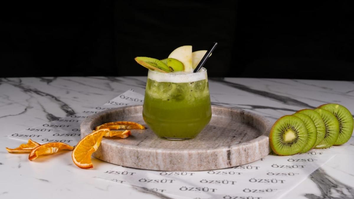 Kiwi Apple