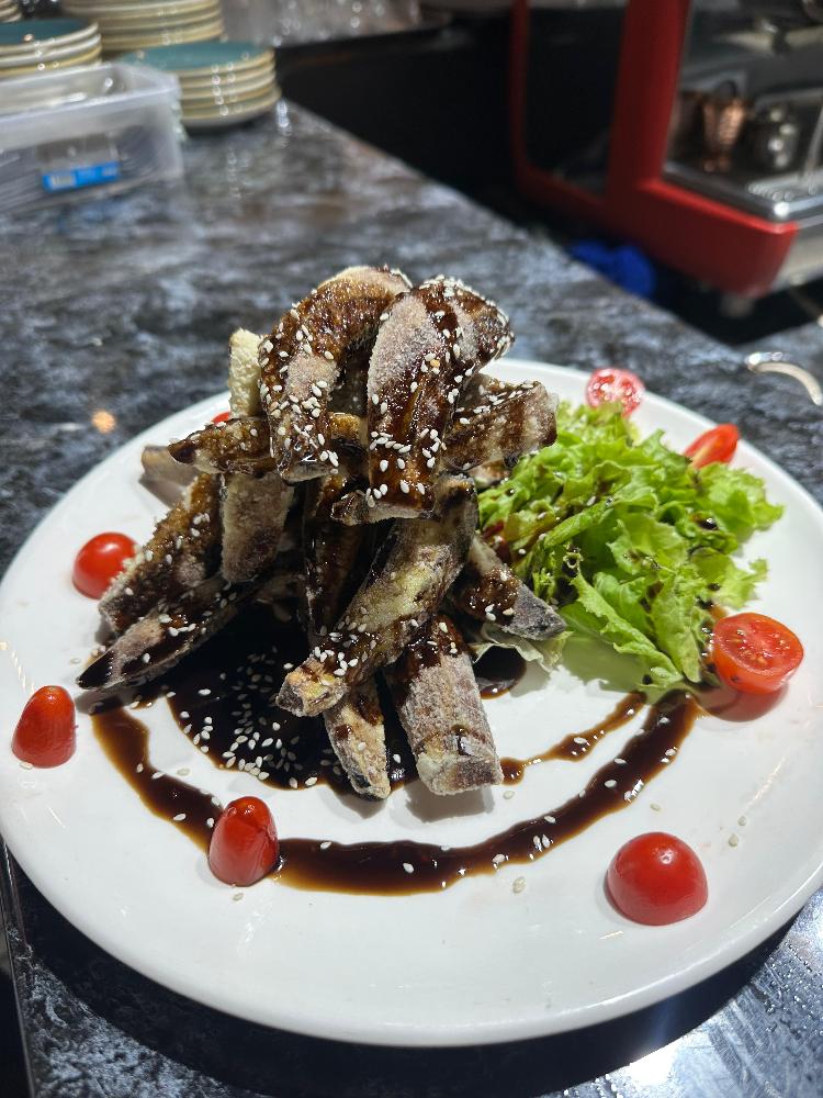 Xırt-xırt badımcan salatı