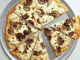 Ventçinali göbələk pizza 25sm