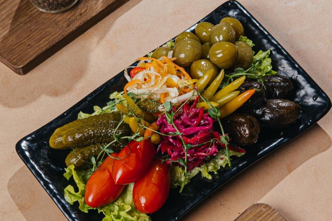 Şoraba assorti