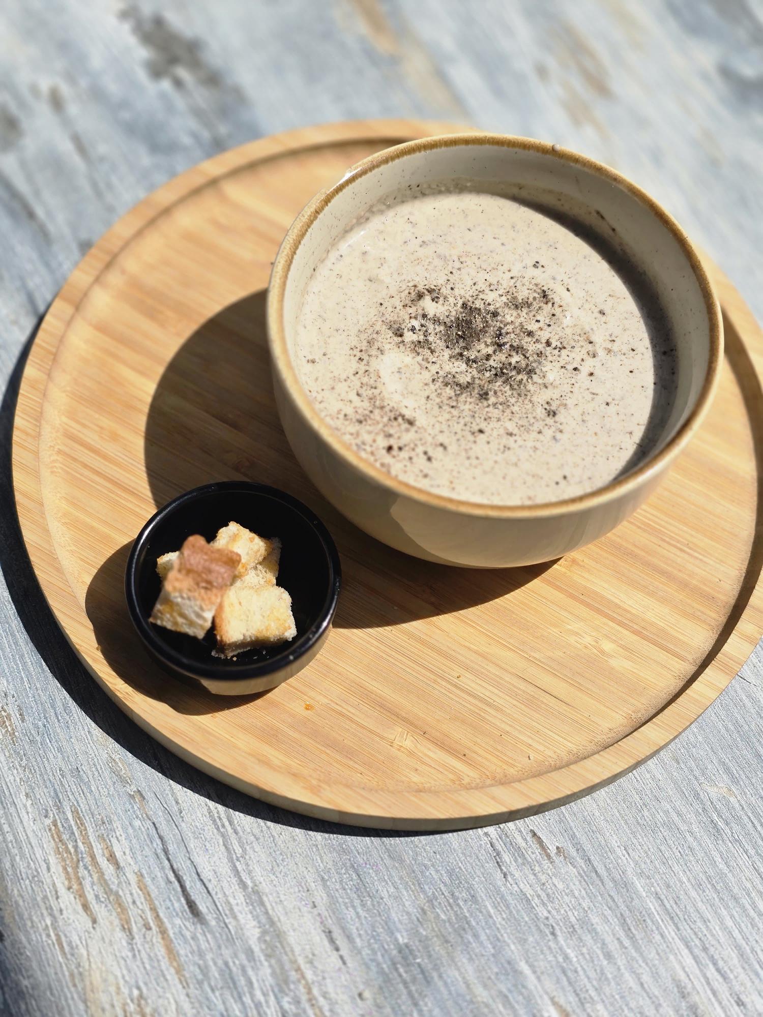 Göbələk şorbası 