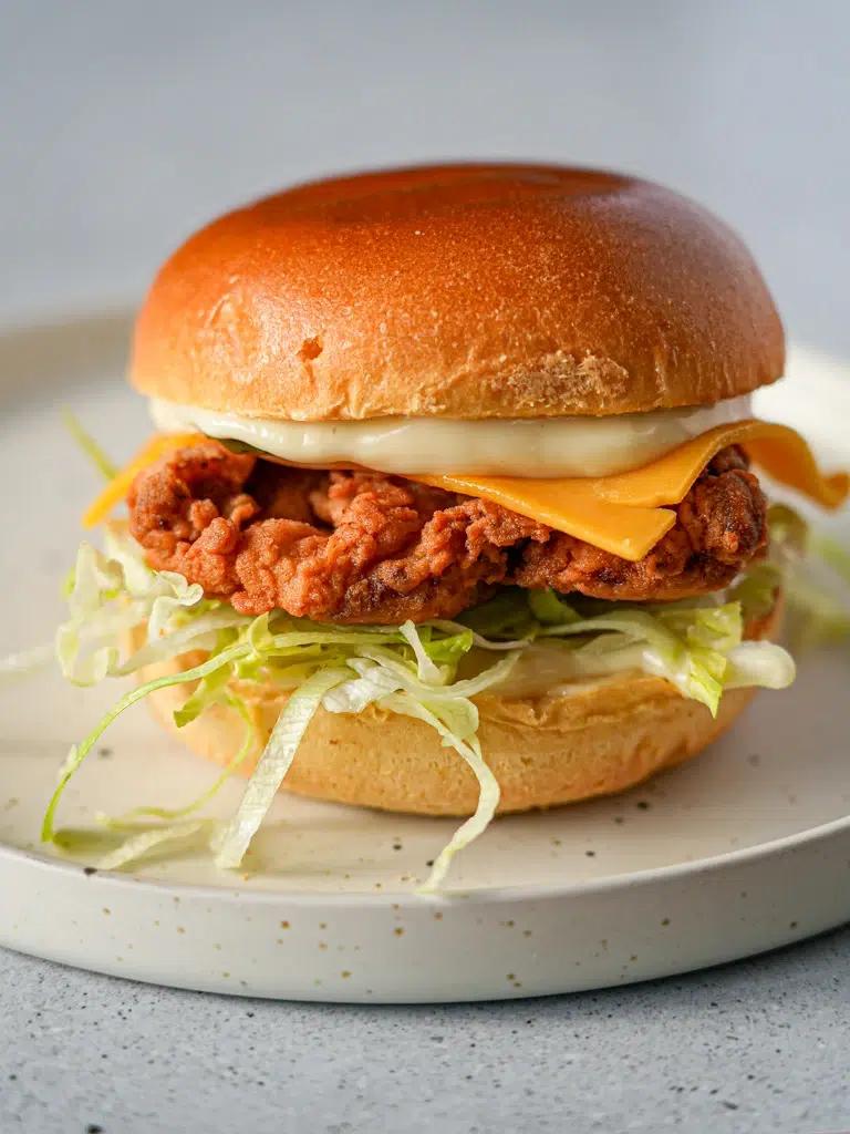 Cripsi toyuq burger